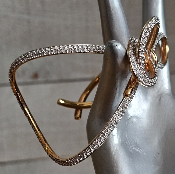 Swarovski Bow Cuff Bracelet. Rose Gold Cuff Bracelet. Swarovski. - Picture 11 of 16